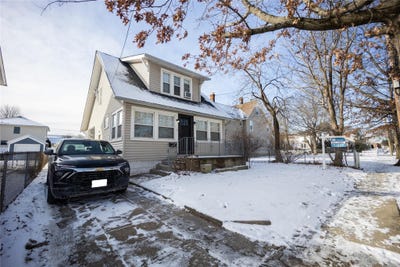 /international/us/495-henry-street-oceanside-ny-110096980442/