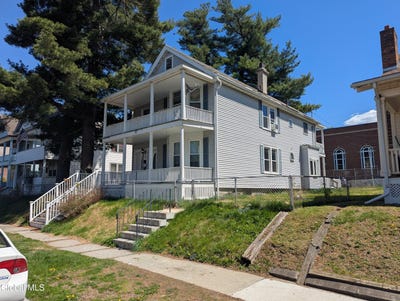 /international/us/330-7th-avenue-troy-ny-110107698751/