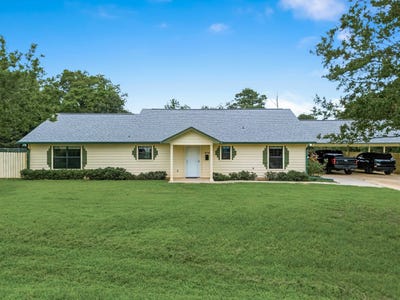 /international/us/204-connor-st-daingerfield-tx-110108884745/