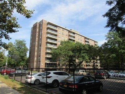 /international/us/12399-flatlands-ave-brooklyn-ny-110101048227/