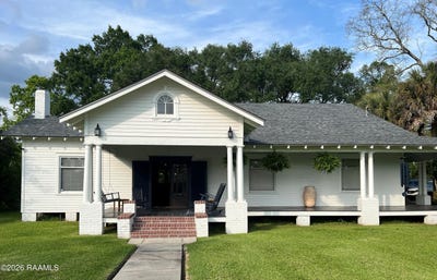 /international/us/213-s-main-street-breaux-bridge-la-110106848001/