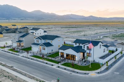 /international/us/136-e-clear-granite-way-eagle-mountain-ut-110100867011/?lang=zh-cn