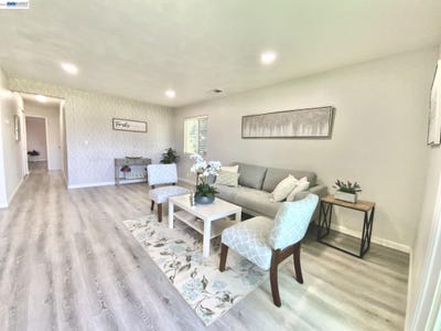 /international/us/93-shaniko-cmn-fremont-ca-110107501224/