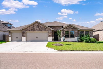 /international/us/1317-london-towne-boulevard-corpus-christi-tx-110106955346/