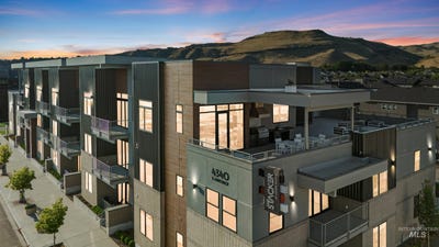 /international/us/4340-e-haystack-st-boise-id-110099881854/