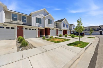 /international/us/8446-w-beckville-dr-s-magna-ut-110108628817/