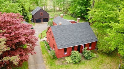 /international/us/30-the-common-phillipston-ma-110107483745/