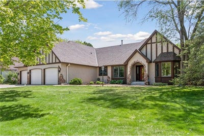 /international/us/3595-rae-lane-woodbury-mn-110108237563/