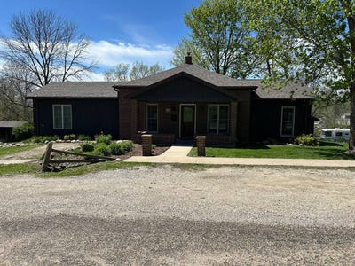 /international/us/401-s-webster-st-mount-ayr-ia-110107725584/