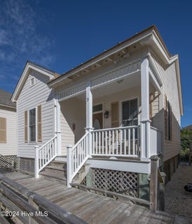 /international/us/105-e-atlantic-boulevard-atlantic-beach-nc-110095524610/