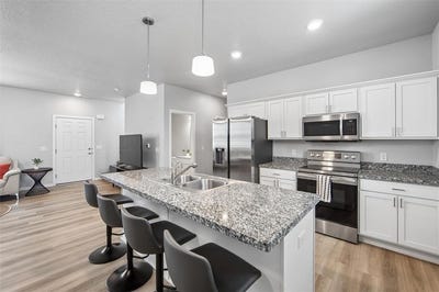 /international/us/248-nw-common-place-waukee-ia-110106297982/