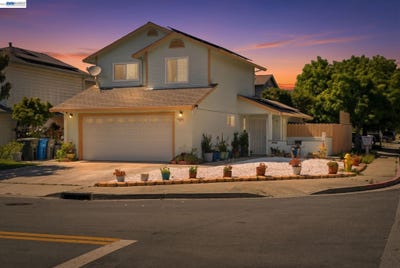 /international/us/125-bennett-st-gilroy-ca-110107984247/