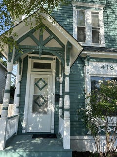 /international/us/418-saint-charles-street-elgin-il-110108438828/