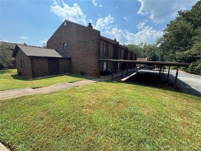 /international/us/19-a-little-mountain-village-ellenwood-ga-110103400391/