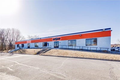 /international/us/133-sandberg-road-monticello-mn-110096752205/
