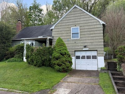 /international/us/1155-elizabeth-court-johnstown-pa-110107829843/