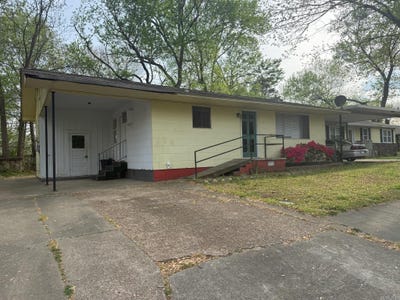 /international/us/703-w-front-heber-springs-ar-110108141784/
