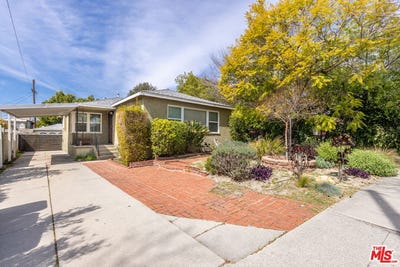 /international/us/1561-hazelwood-ave-los-angeles-ca-110108293533/