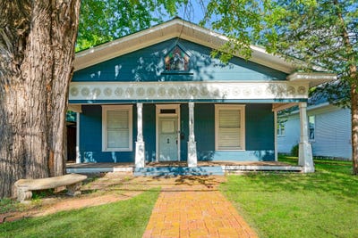 /international/us/823-s-church-street-paris-tx-110108501329/