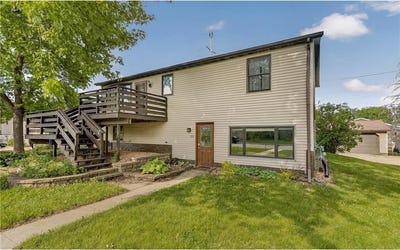 /international/us/105-6th-avenue-nw-dodge-center-mn-110108411802/