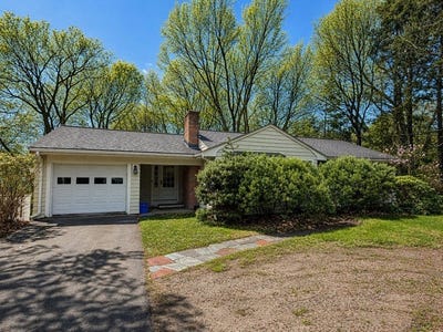 /international/us/80-adams-st-lexington-ma-110107439486/