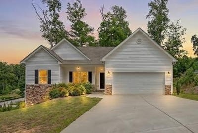 /international/us/104-woodside-court-temple-ga-110107885012/