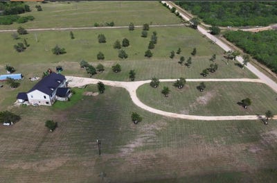 /international/us/626-sparta-field-rd-waelder-tx-110109066184/