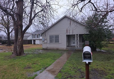 /international/us/402-w-4th-street-kaufman-tx-110105330933/