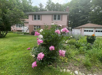 /international/us/182-four-corners-road-ancram-ny-110108479117/