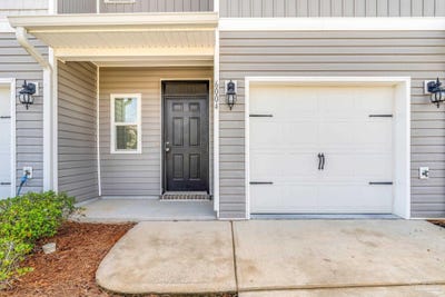 /international/us/6004-royal-port-ct-pensacola-fl-110100550244/