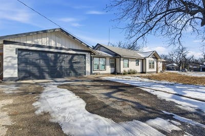 /international/us/1317-4th-street-graham-tx-110105318042/