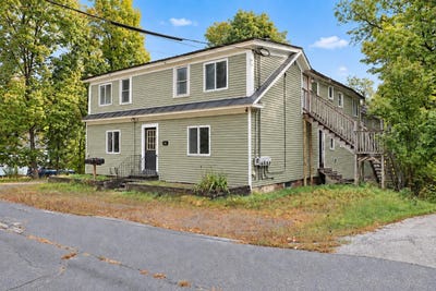 /international/us/165-middle-street-farmington-me-110110267887/