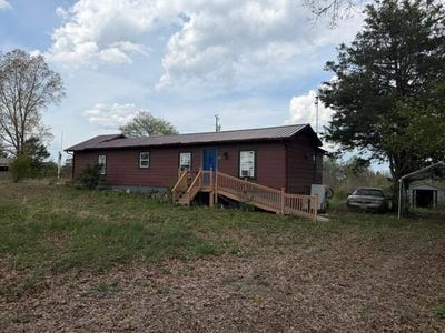 /international/us/355-pankey-lane-benton-tn-110107211665/
