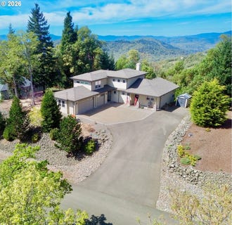 /international/us/1196-southridge-way-roseburg-or-110107014637/