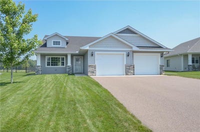 /international/us/324-bluebird-drive-nw-isanti-mn-110100946051/