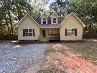 /international/us/2929-maple-avenue-efland-nc-110120136850/
