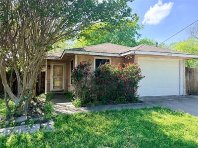 /international/us/1402-s-montgomery-street-sherman-tx-110103439648/