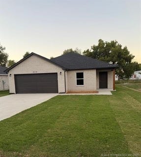 /international/us/225-e-ross-avenue-sapulpa-ok-110120538100/