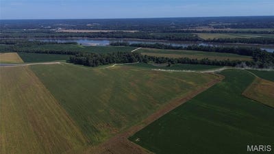 /international/us/67-st-johns-island-road-washington-mo-110102928927/