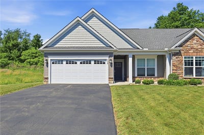/international/us/6028-redfield-drive-farmington-ny-110108882632/