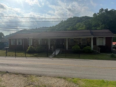 /international/us/61-turkey-creek-rd-inez-ky-110109153200/