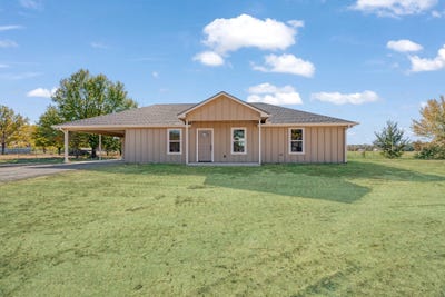 /international/us/728-county-road-44050-powderly-tx-110103502016/