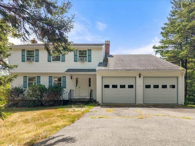 /international/us/41-browns-avenue-sedgwick-me-110119791182/