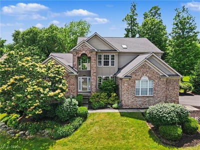 /international/us/532-covington-lane-chagrin-falls-oh-110108885431/