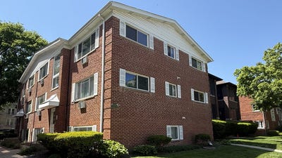 /international/us/327-wisconsin-avenue-oak-park-il-110108177761/