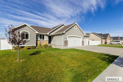 /international/us/4806-s-mountain-bend-drive-ammon-id-110120065446/