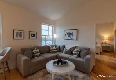 /international/us/60-willow-street-stonington-ct-110109112272/