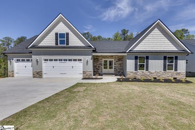 /international/us/121-hideaway-lane-easley-sc-110107963091/