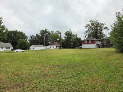 /international/us/905-w-main-street-independence-ks-110102447526/