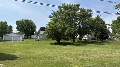 /international/us/406-n-main-street-new-sharon-ia-110099981025/